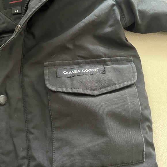 Kids Canada Goose Heavy Weight Coat Size 4-5 Guaranteed Authentic - Picture 3 of 7